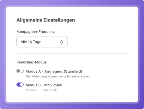 Einstellungen des reteach Phishing-Simulators mit Kampagnen-Frequenz „Alle 14 Tage" und Auswahl zwischen aggregiertem und individuellem Reporting-Modus